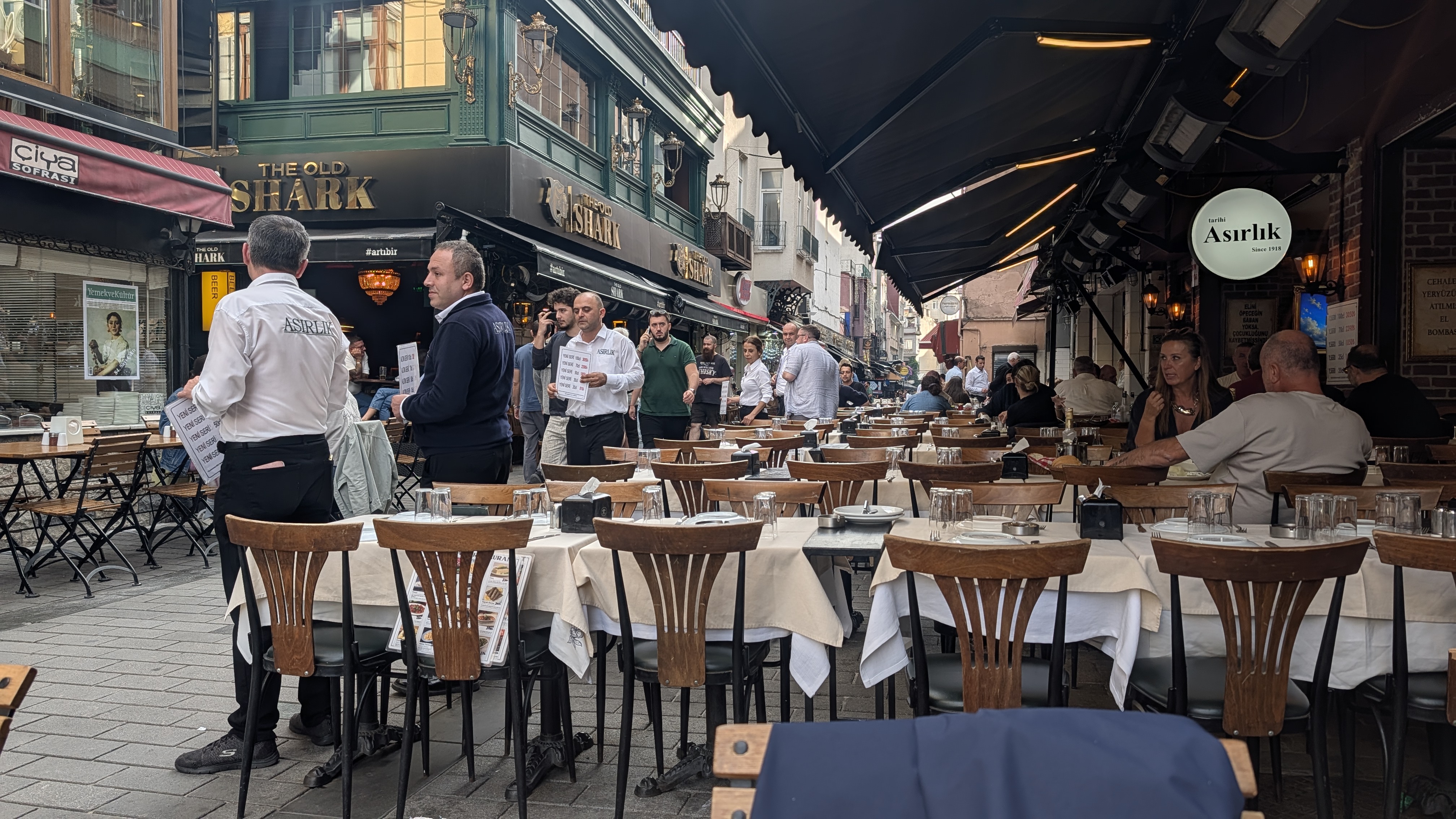 A street scene in Kadikoy, Istanbul
